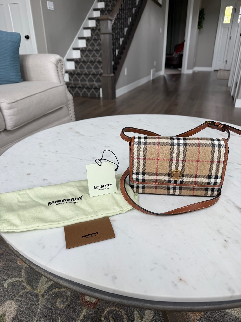 Perfect! Burberry Hampshire Vintage Check E-Canvas Crossbody Archive Beige